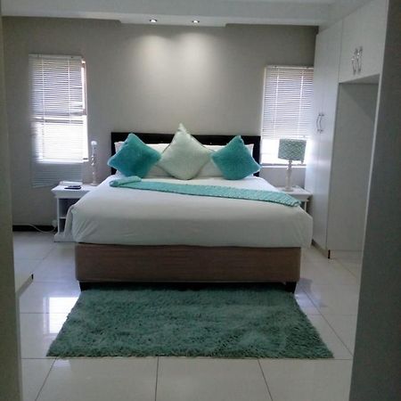 Shoes Guest House 2 Umtata Exterior foto