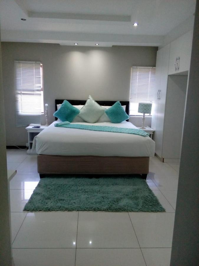 Shoes Guest House 2 Umtata Exterior foto